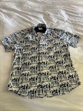 7 Diamonds White Short-Sleeve Button-Down with Navy Abstract Print